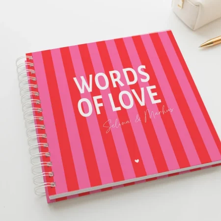 Personalisiertes Hochzeitsgästebuch Hardcover Ringbuch 21x21 cm – Gästebuch Hochzeit zum Ausfüllen oder Blanko - Amore - Pink Rot